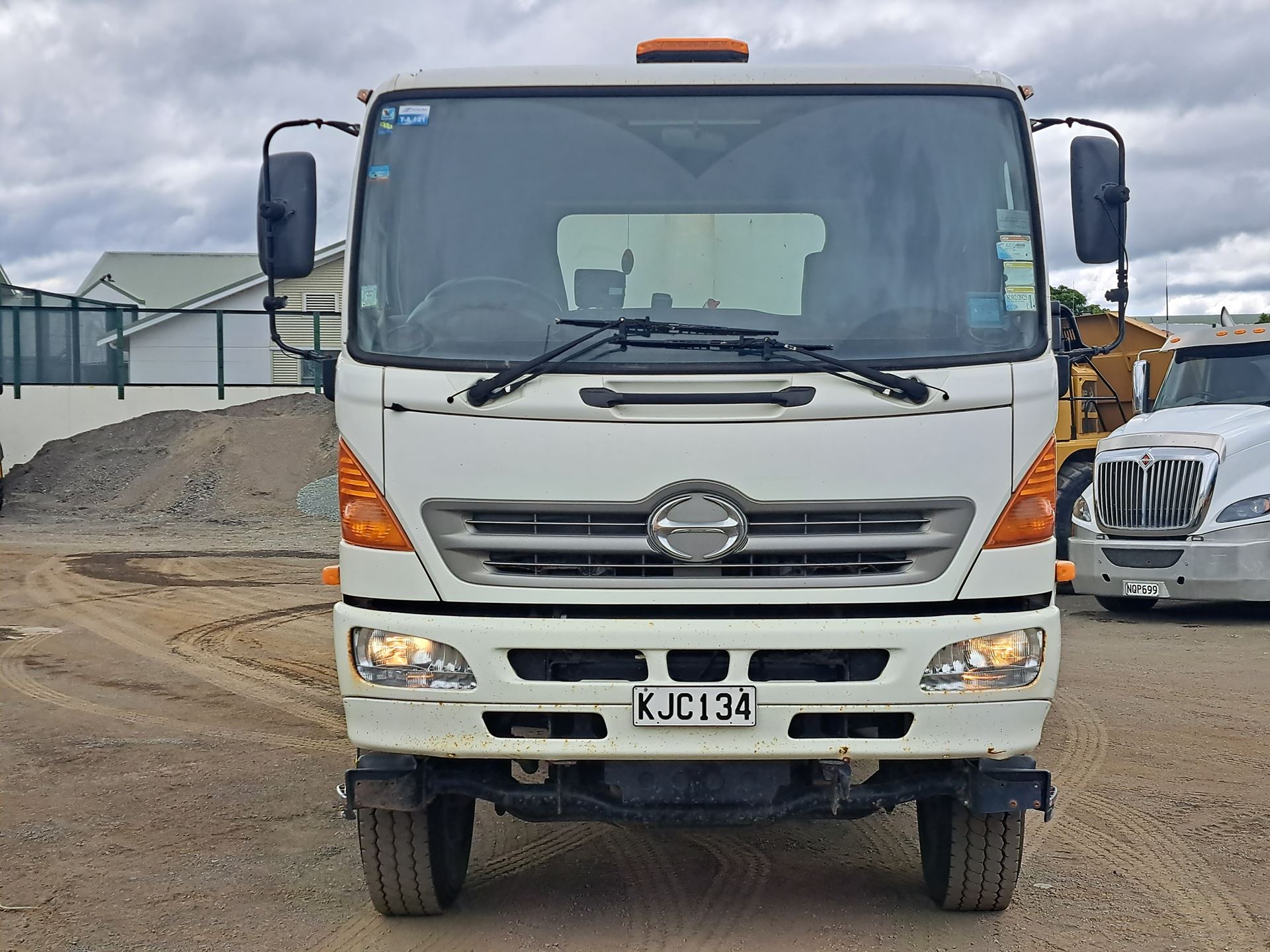 Picture of 2009 Hino 500 Tipper